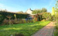 Bungalow-GrGroenau-Garten-Seite