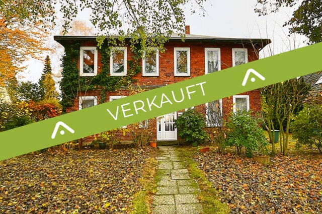 VERKAUFT. Lübeck, Schwartauer Landstraße. 3-Familienhaus auf großem Eigenland zu kaufen