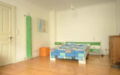 Altbau-Haus-am-Kanal-EG-Zimmer-2