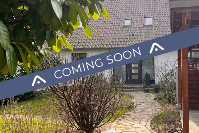 Lübeck-Travegrundstück! Großes EFH mit ELW und direktem Wasserzugang zur Trave. 2846m² Eigenland