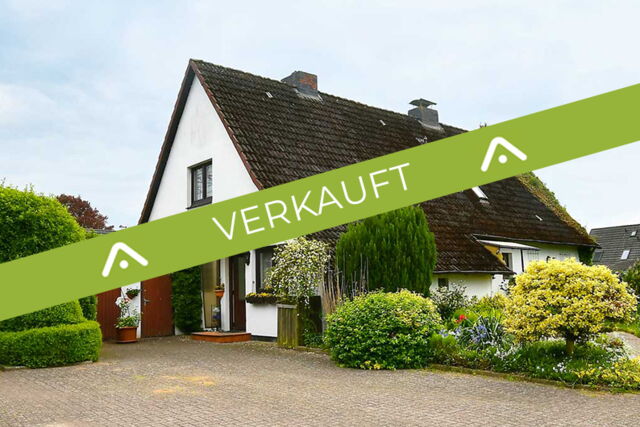 VERKAUFT. HL-Niendorf. EFH mit der Möglichkeit einer ELW auf großem EL. Modernisierungsbedarf