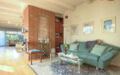 Bungalow-GrGroenau-Wohnzimmer-1