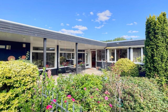 RESERVIERT. Groß Grönau. Bungalow mit schönem Erbpachtgrundstück in ruhiger Sackgassenlage