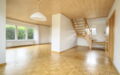EFH-Grossenbrode-EG-Wohn-Esszimmer-mit-Treppe