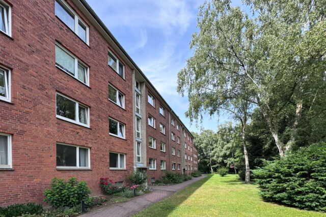 HL-St. Jürgen. Hübsche, renovierte 2 Zi Wohnung, mit Balkon, für Eigennutzer, WG oder Kapitalanleger