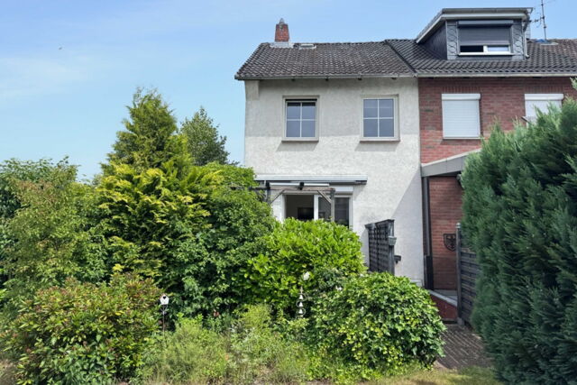 HL-Kücknitz. Kaufen statt Mieten.  Nur 6 km zur Ostsee! Endreihenhaus. Garage. Kleine Erbpacht